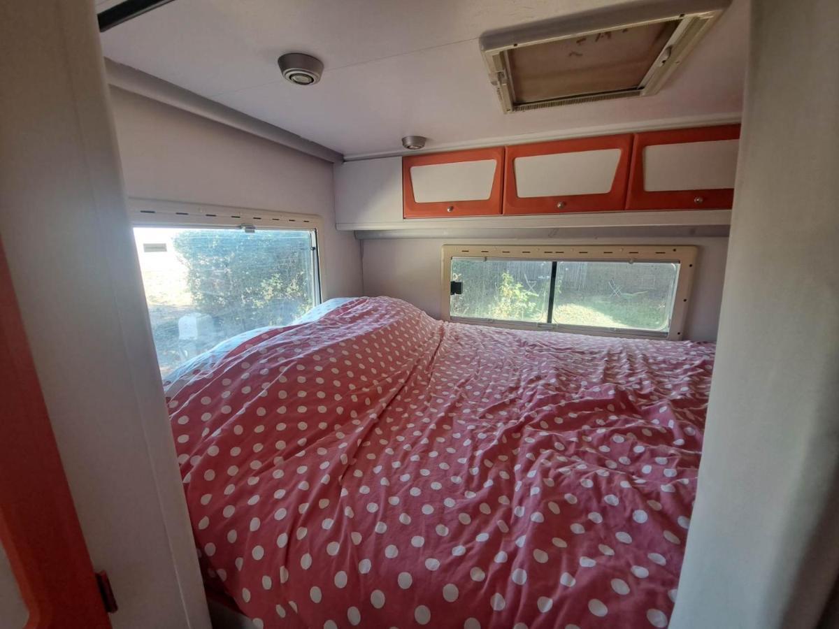 Camping Car A 3 Minutes Du Parc Pairi Daiza Hotel Brugelette Kültér fotó